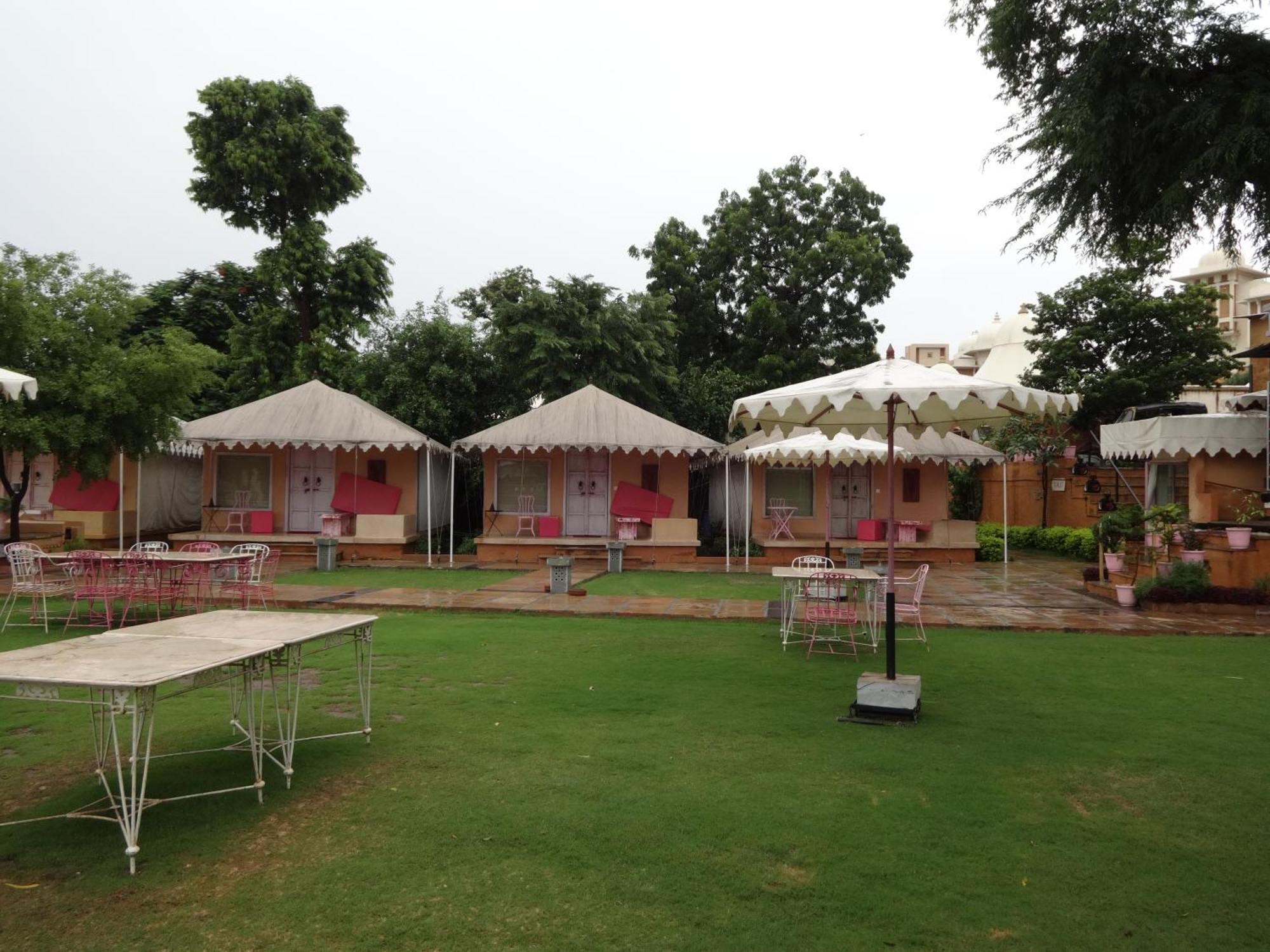 Hotel Raasleela Luxury Camp Udaipur Exterior foto